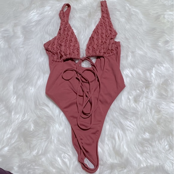 Shein coral ribbed one‎ piece swimsuit size L - Picture 2 of 5